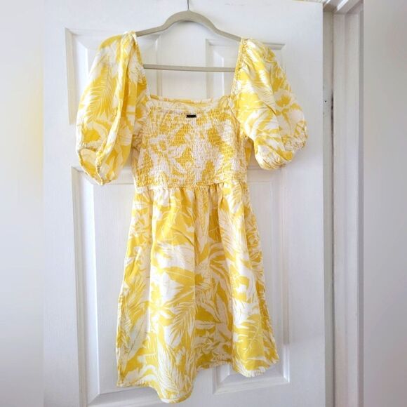 Beautiful yellow and white summer dress - Picture 2 of 7